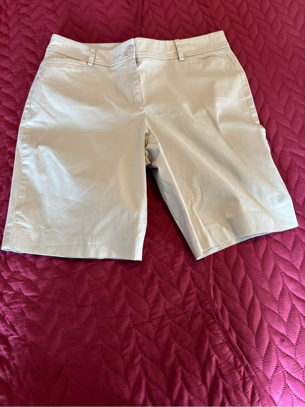 VTG Talbots Khaki Bermuda Shorts 10P Micro Preppy Coastal Indie Classic